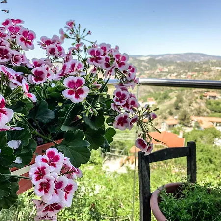 Semesterbostad Vasiliou House Krimenos Chandria